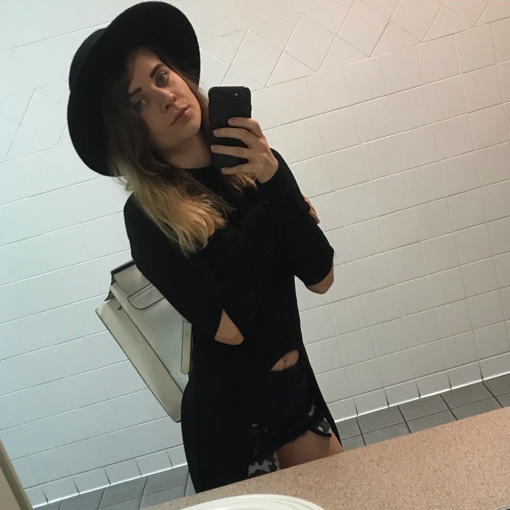 Meet your Posher, Tris